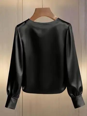 Chemise en satin à col rond perlé haut de gamme française pour le printemps et l'été