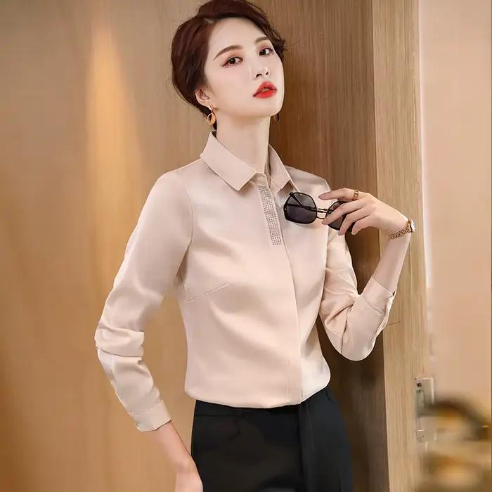 Chemise bleu marine à manches longues en mousseline de soie pour femme