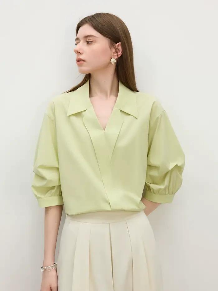 FSLE Style français chemise élégante manches cinq-quarts haut tendance pour les femmes 2025 été nouveau col en v polyvalent décontracté hauts 25FS12536