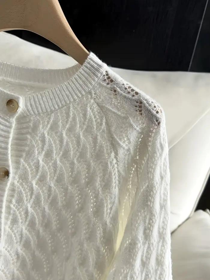 Cardigan en tricot ajouré à col rond et boutons sur le devant pour femme, idéal pour printemps et automne, décontracté et élégant, acrylique et polyester, coupe régulière, fermeture boutonnée, longévité et confort garantis