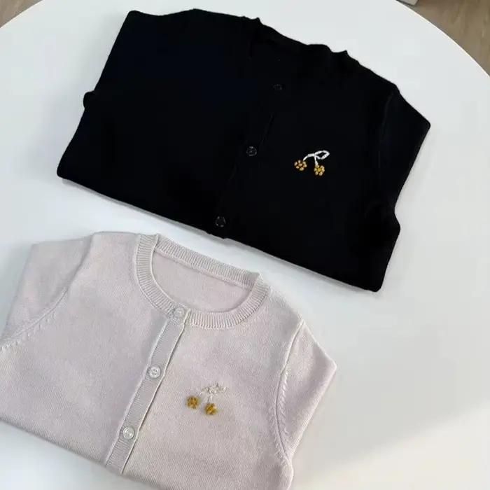 Pull pour filles Marque BP Nouvelle Collection Hiver 2026 Cardigan Bébé Cerise Mignon Hauts pour garçons Vêtements pour