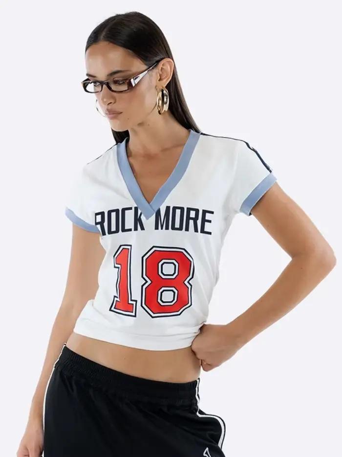 Lettres imprimées t-shirts pour femmes Streetwear col en v haut court Y2k accessoires à manches courtes vêtements féministe Camisetas Ropa Mujer