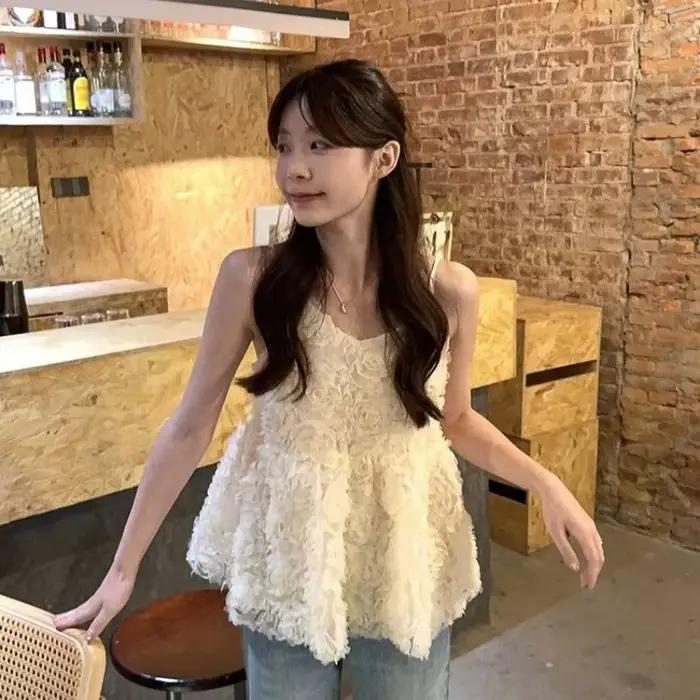 Camisole à fleurs tridimensionnelles lourdes au Design français