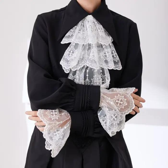 Col Claudine Vintage en Dentelle avec Motif Croisé