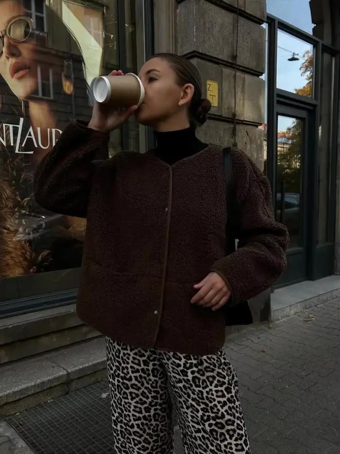 Veste courte en polaire pour femmes