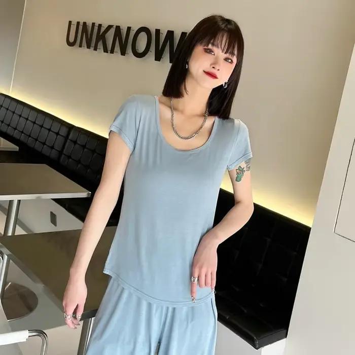 T-shirt à Manches Courtes et Col en U pour Femme