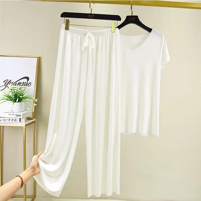 Ensemble deux pièces femme : haut et pantalon – Nouvelle collection été 2026 – Tenue décontractée et élégante pour les