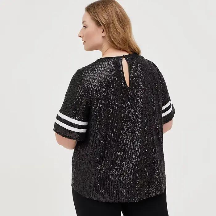 T-shirt à manches courtes ample et bling-bling pour femmes grandes tailles été style décontracté et moderne pour femmes ocassions spéciales