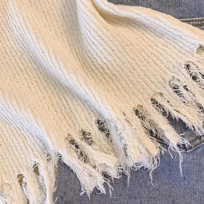 Débardeur court blanc à strass avec logo U et ourlet à franges pour femme