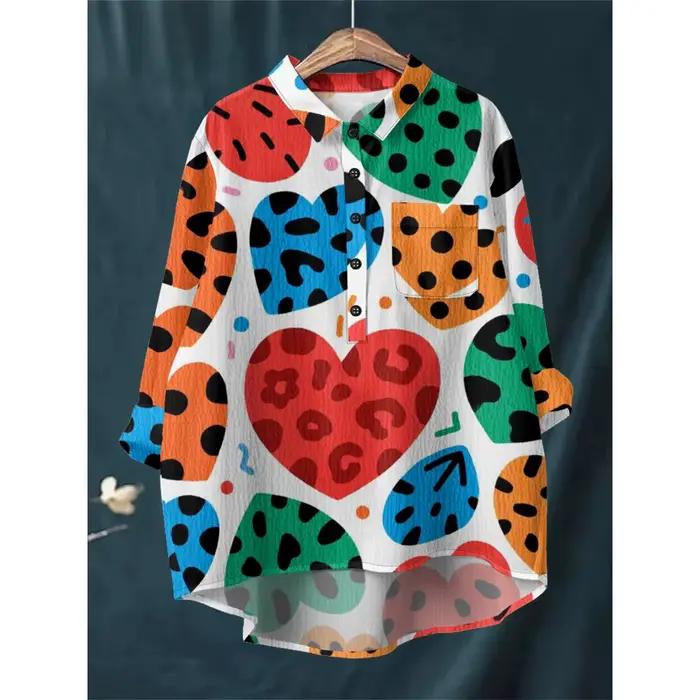 Chemise surdimensionnée à imprimé léopard bleu pour femmes, chemisier décontracté ample à manches longues et col demi-bouton avec poche, hauts confortables pour occasions spéciales