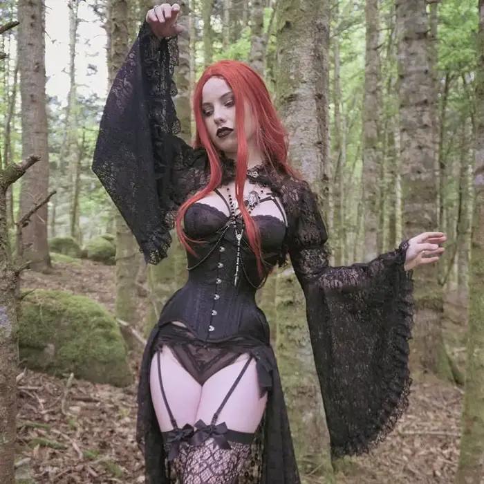 Haut court gothique chic ajouré avec smock en dentelle et faux col pour femmes pour fête et rendez-vous