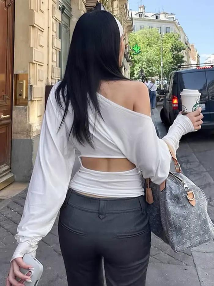 Solide épaule inclinée chauve-souris à manches longues T-shirts hauts 2025 automne femmes mode Sexy dos nu mince