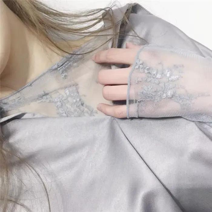 T-shirt transparent à manches longues en tulle