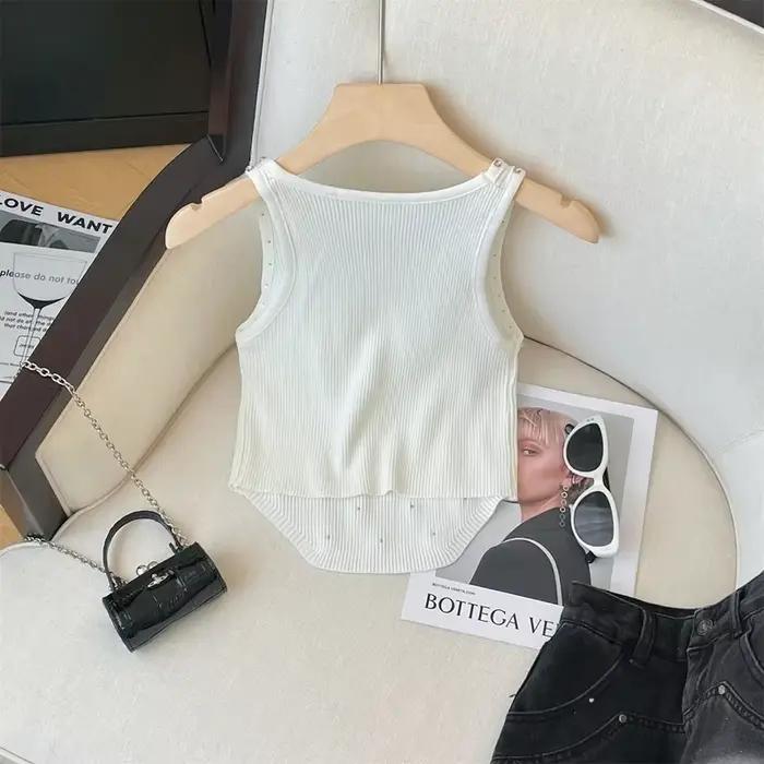 Débardeur tricoté avec strass