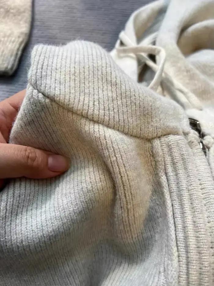 Manteau pull à capuche gris doux et ample pour femmes automne hiver avec double fermeture éclair et manches longues mode coréenne
