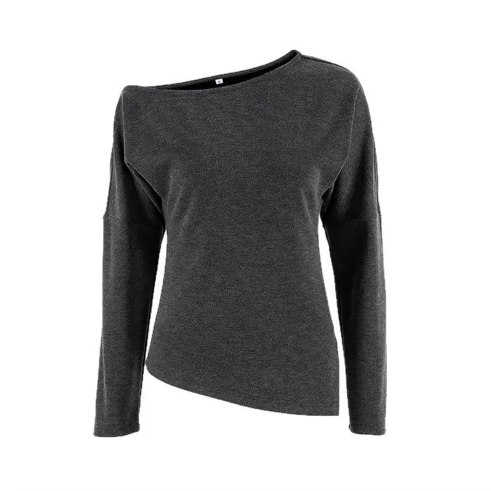 Nouveau haut épaules dénudées au style tendance et sexy