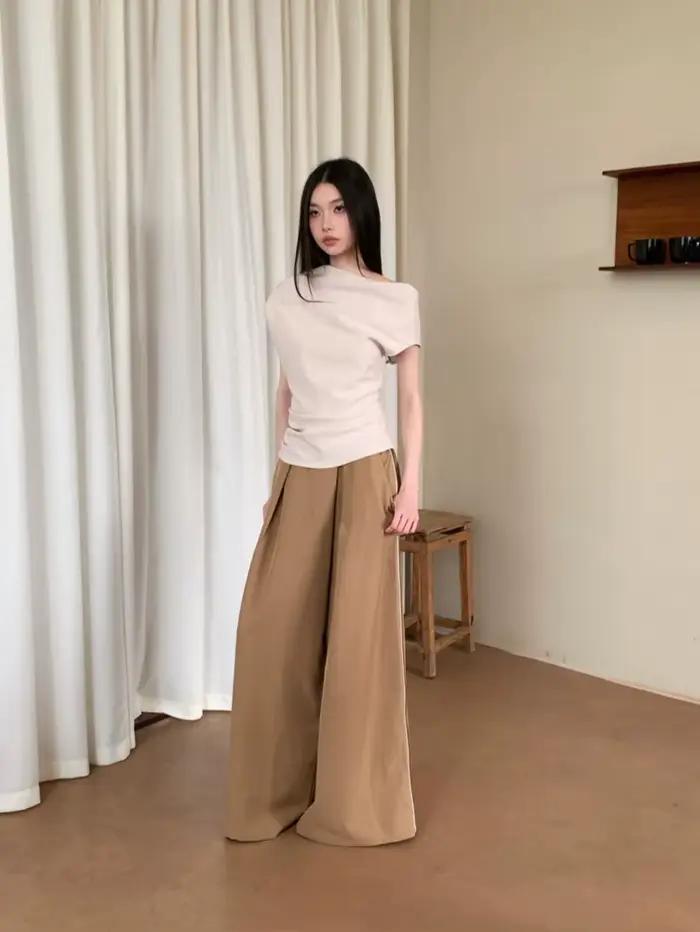 CHEERART minimaliste épaules dénudées concepteur haut rigide pour femme t-shirts été 2025 à manches courtes t-shirt