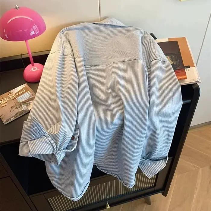 Chemise surdimensionnée rayée en jean vintage décontractée pour femmes printemps été tenue d'anniversaire style années 90