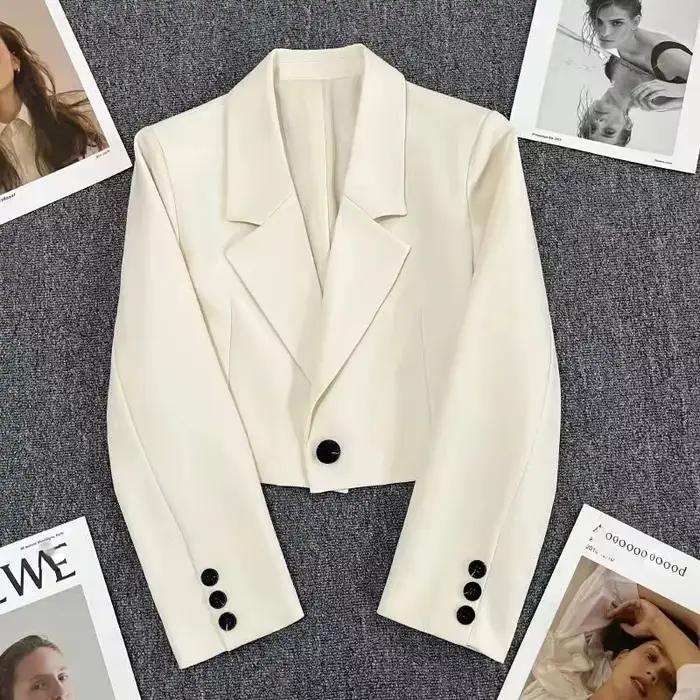Blazer court noir pour femme