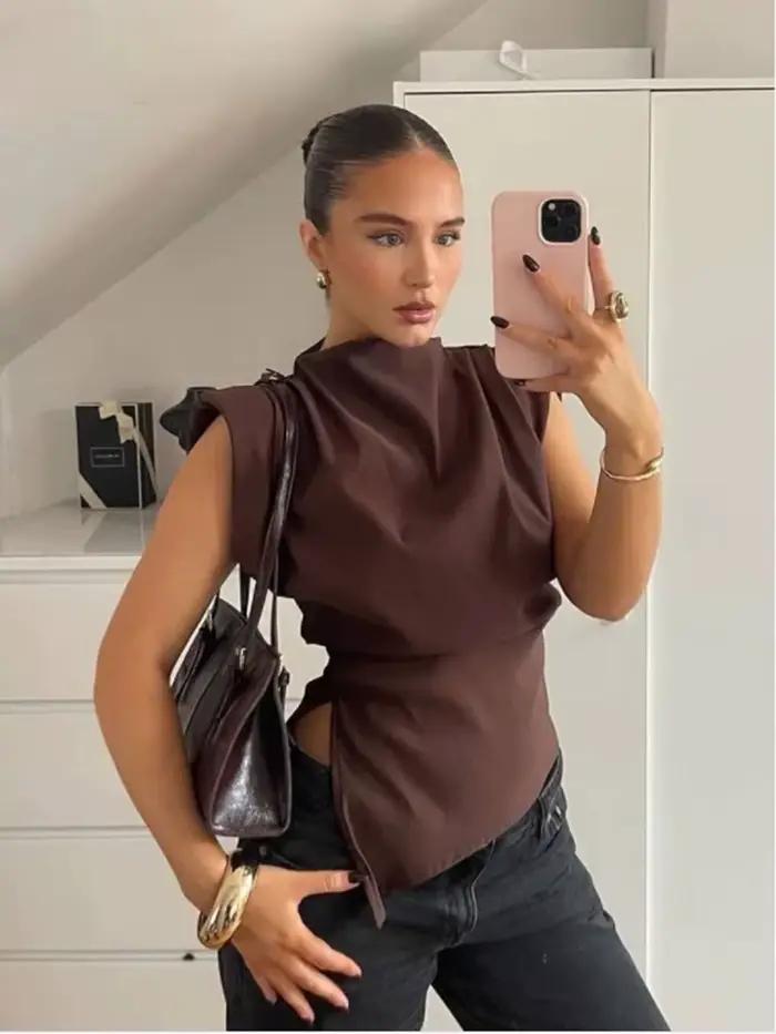 Haut sans épaules à la mode