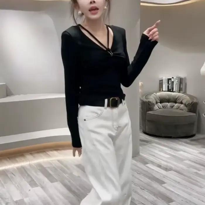 Haut à manches longues en polyester plissé pour femmes, style classique, adapté aux activités sportives, automne 2025