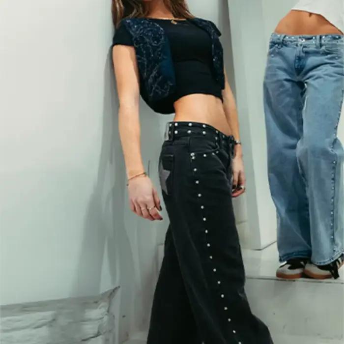 Jean taille haute à jambes larges avec patchs étoiles Y2K