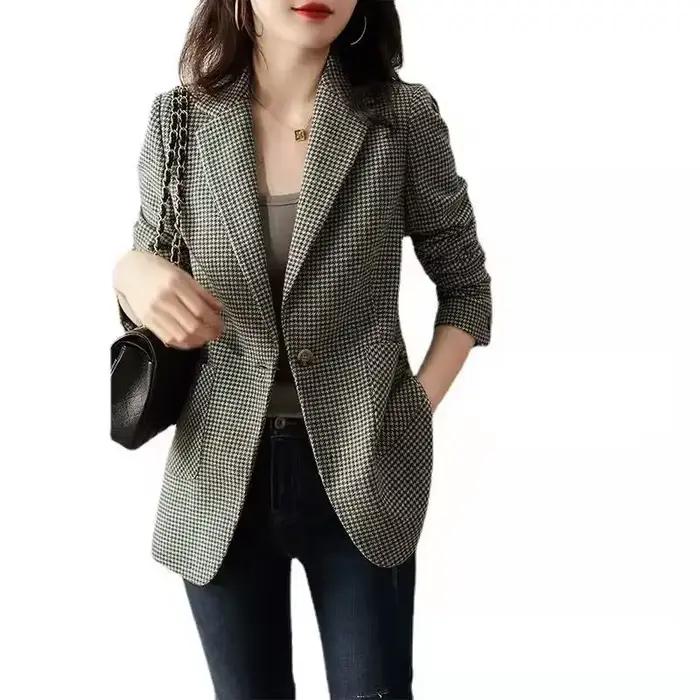 Veste à carreaux verte pour femme, vêtement d'extérieur simple, automne-hiver, style décontracté, matériau coton-polyester-élasthanne, idéal pour les occasions quotidiennes et les événements familiaux