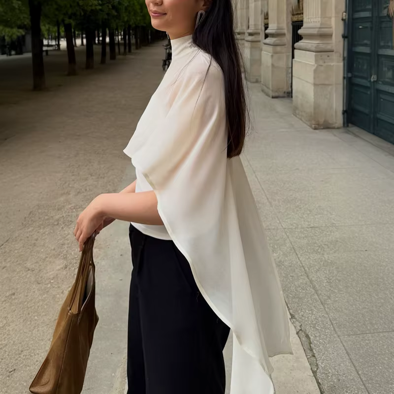 Élégant ensemble 2 pièces superposé pour femme : haut cape en mousseline à col montant et dos ajouré, manches cape transparentes et fluides, haut court ajusté, pour le quotidien et les soirées