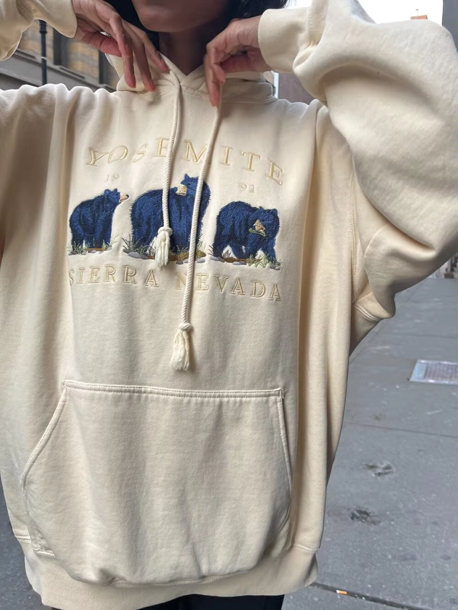 Sweats à capuche brodés trois ours pour femmes, poches à capuche vintage, sweat-shirt côtelé à manches longues, sweat à capuche femme mignon, sweat à capuche chic Y2K, printemps 2023